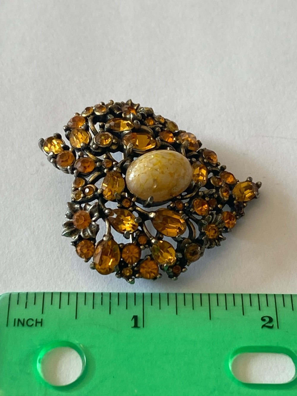 Hollycraft Copyright 1951 Vintage Heart Confetti Stone Brooch Pin - Picture 5 of 5